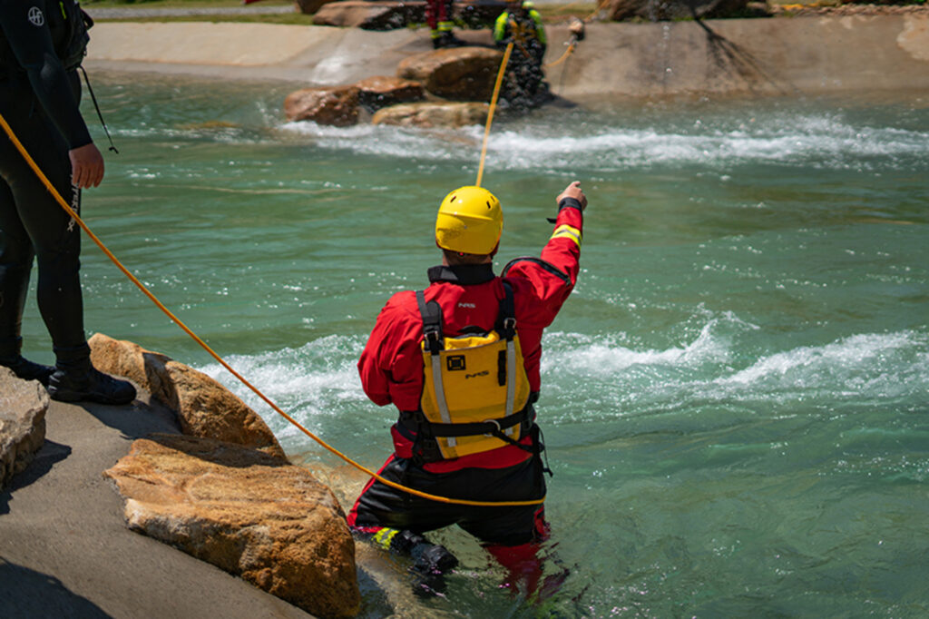 Swiftwater-Rescue (1)