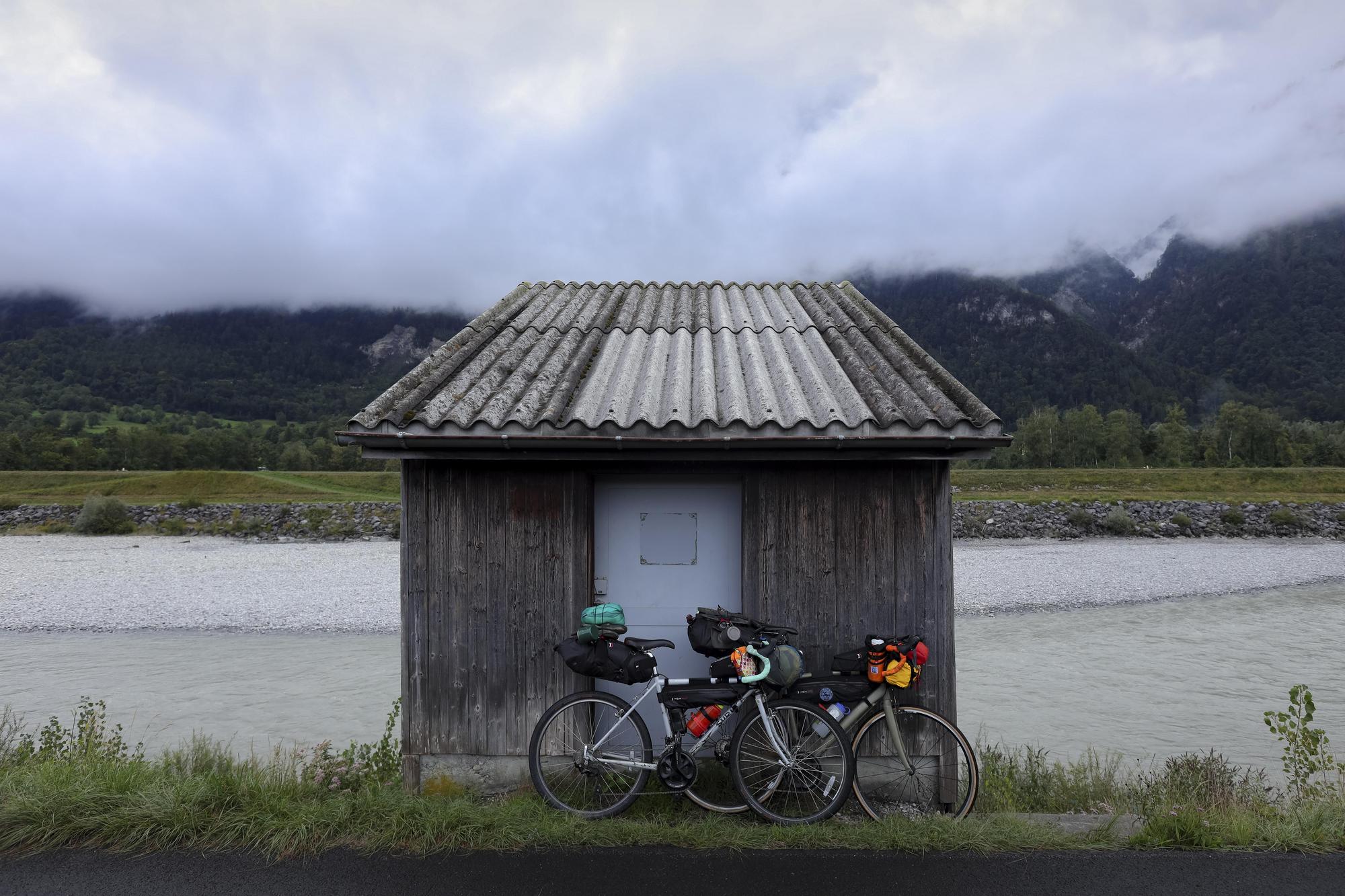 A Travelers Ego (Bikepacking Italy) – Tyler Reinhold