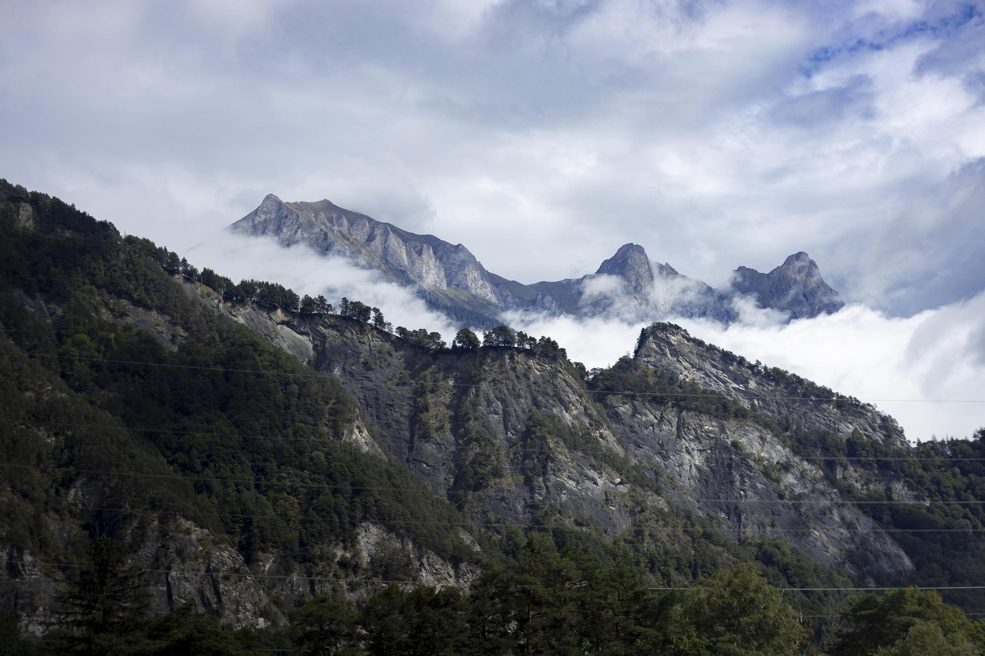 A Travelers Ego (Bikepacking Italy) - Tyler Reinhold