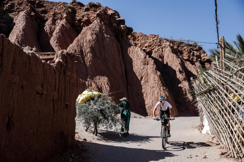 Cynthia Frazier - Atlas Mountain Cycling Race