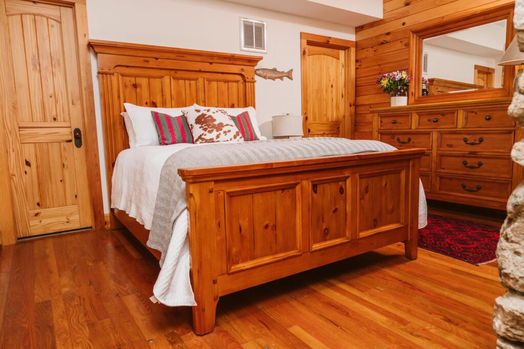 June 2024 Pond Mountain Cabins (Windfall) - Samuel Martin